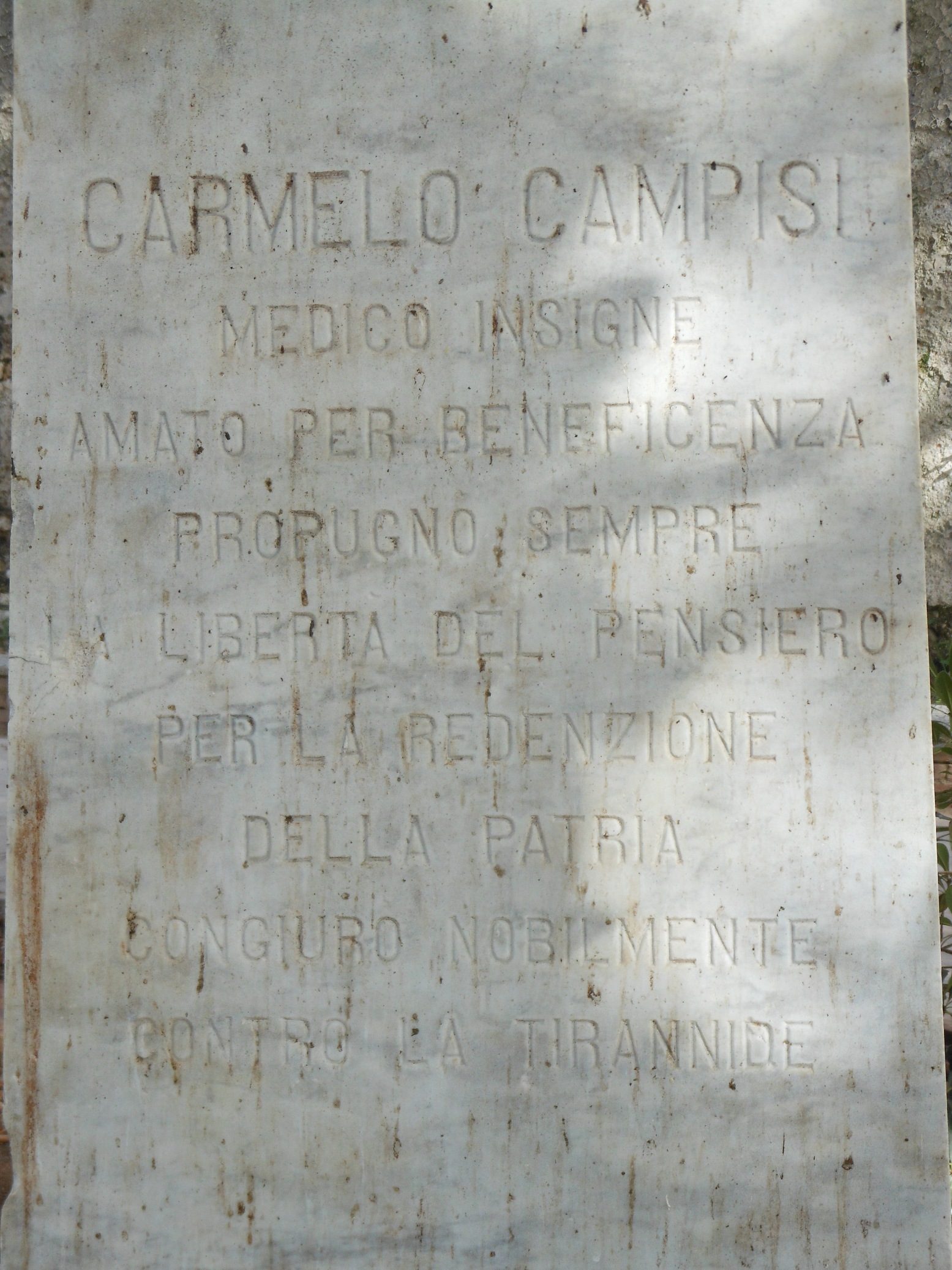 Bust's inscription.jpg